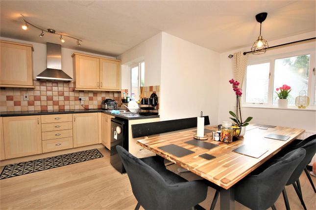 Town house for sale in Park Road, Rushden