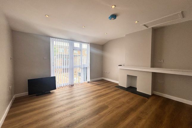 10, Colemans Close, CALNE photo 4