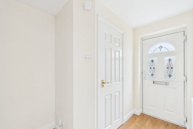 7, Cosgate Close, Wigan photo 4