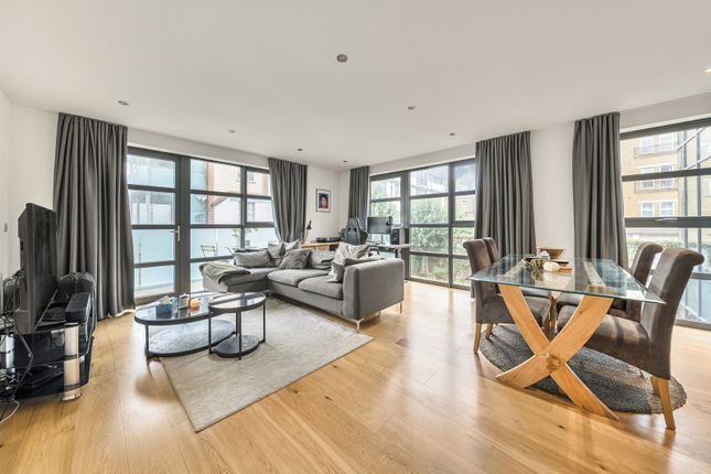 1-bed flat on Flat 27, Alwen Court, 6, Pages Walk, London, £545,000