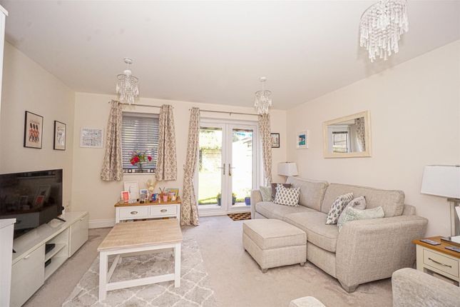 42, Faraday Drive, Hastings photo 2