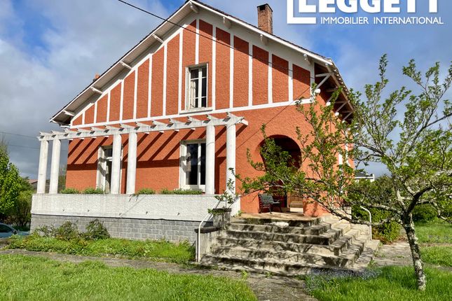 Thumbnail Villa for sale in Bussière-Galant, Haute-Vienne, Nouvelle-Aquitaine