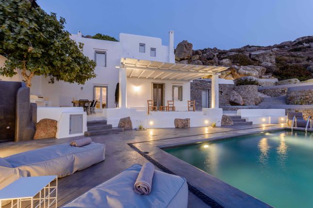 Detached house for sale in Plaka, Naxos, Cyclade Islands, South Aegean, Greece
