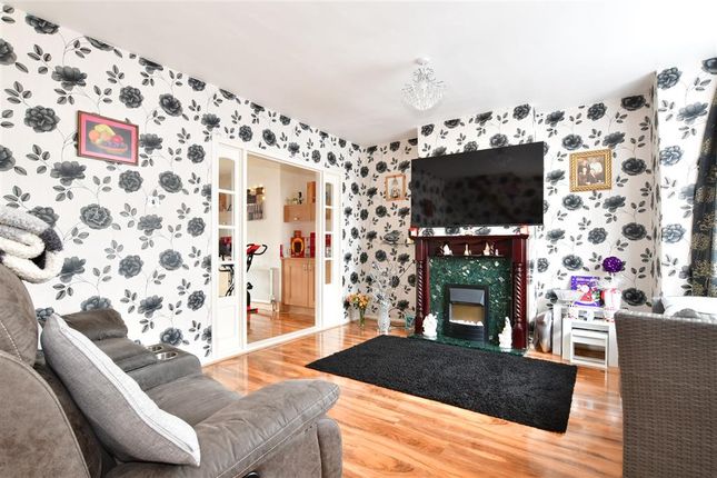 Thumbnail Detached house for sale in Mayplace Road West, Bexleyheath, Kent