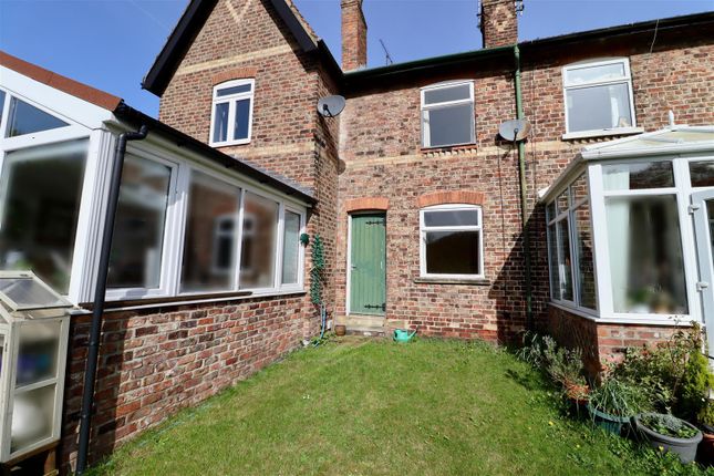 Thumbnail Terraced house for sale in South Street, Middleton On The Wolds, Driffield