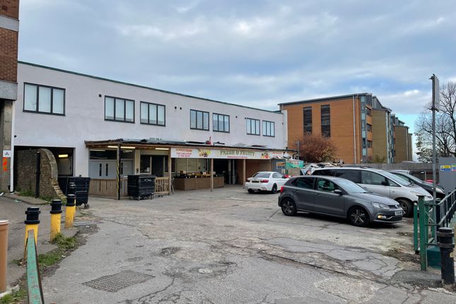 Retail premises to let in 151 Stamford Hill, Hackney, London