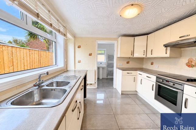 56, Jalland Street, East Yorkshire photo 5