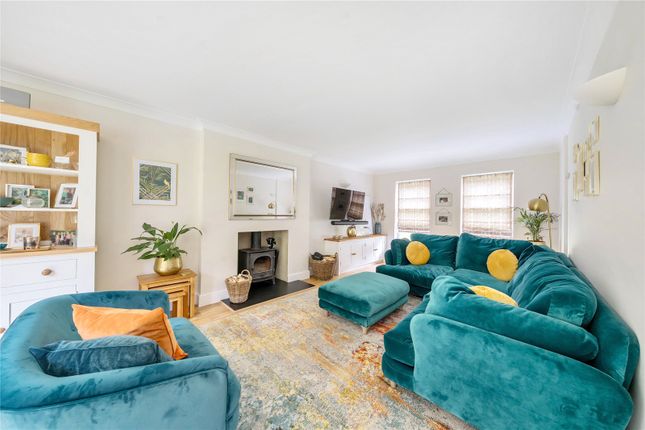6, Clovelly Park, Surrey photo 3