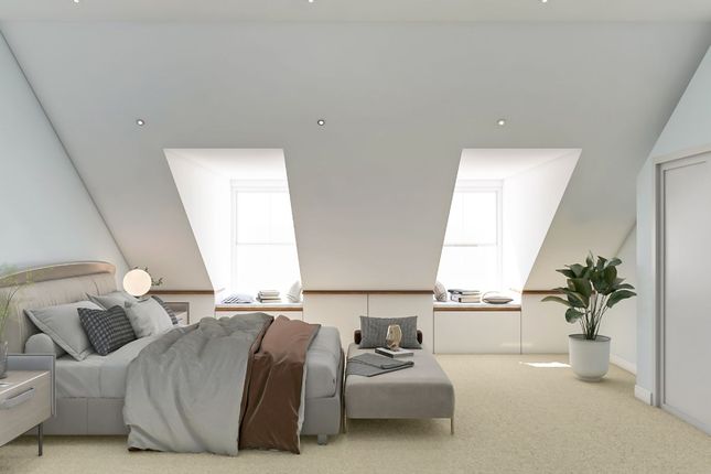Town house for sale in Conduit Mews, London