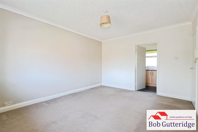 Flat 3, Sutton House, Castle Hill Road, Newcastle photo 3