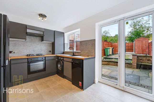18, Aire Drive, Bolton photo 4