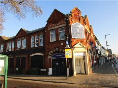 Retail premises to let in Midland Road, Bedford