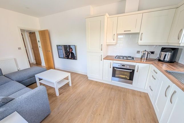 Flat 6, Unit 8, Thornbury photo 3