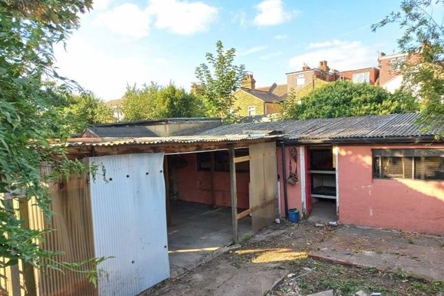 Thumbnail Parking/garage to let in Nags Head Road, Ponders End, Enfield