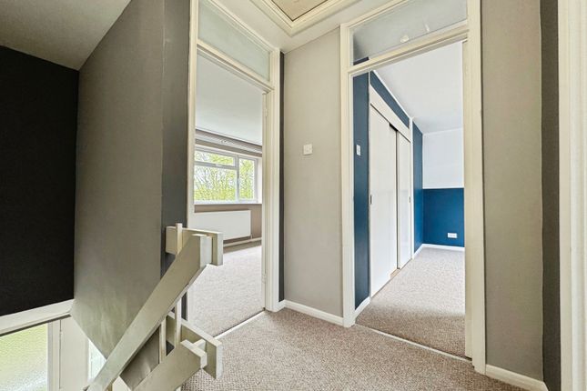 28, Linchfield, Buckinghamshire photo 4