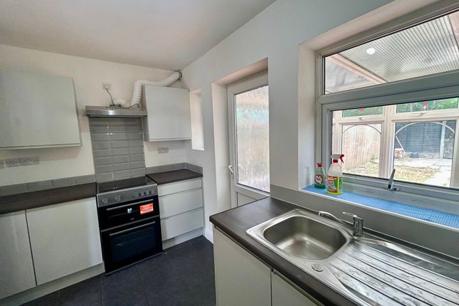 29, Birmingham photo 3