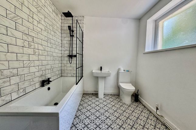 3, Banalog Terrace, Blackwood photo 4