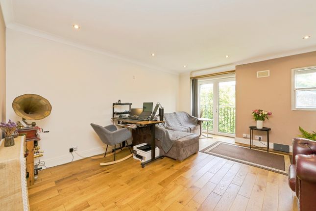 19, Kingswood Terrace, London photo 3