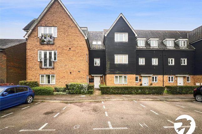 Thumbnail Flat for sale in Searchlight Heights, Hoo St Werburgh, Rochester, Medway