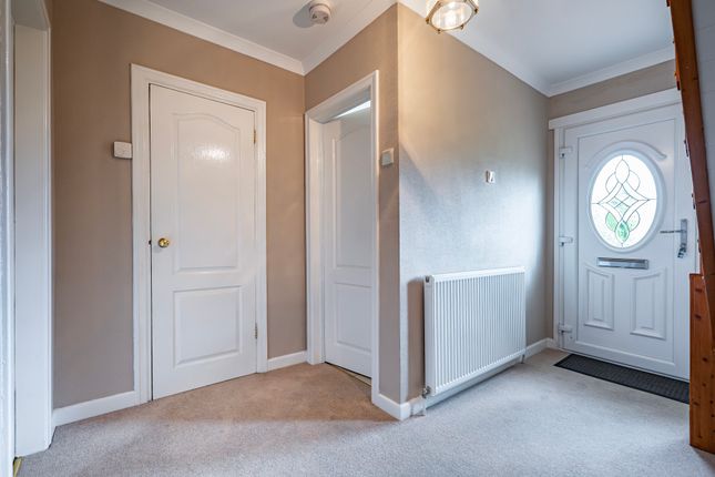 26 Sycamore Avenue, Lenzie, Glasgow photo 5
