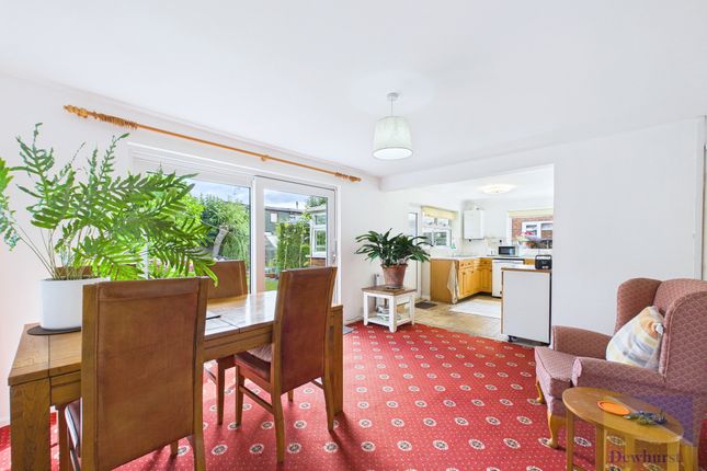 7, Broadfield, Broughton photo 4