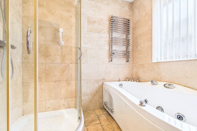 6 Garth Road, South Ockendon, Essex photo 4