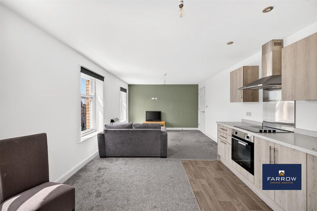 Flat 19, Imperial Court, Grimsby Road, Cleethorpes photo 4