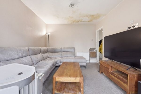 8, Spring Gardens, Greater London photo 4
