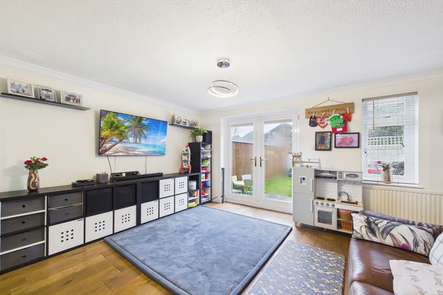 36 Barkus Way, High Wycombe photo 2