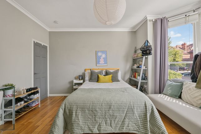 Flat 4, 7 Edge Hill, London photo 3