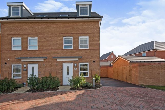 Thumbnail Town house for sale in Higgs Close, Overstone, Northampton