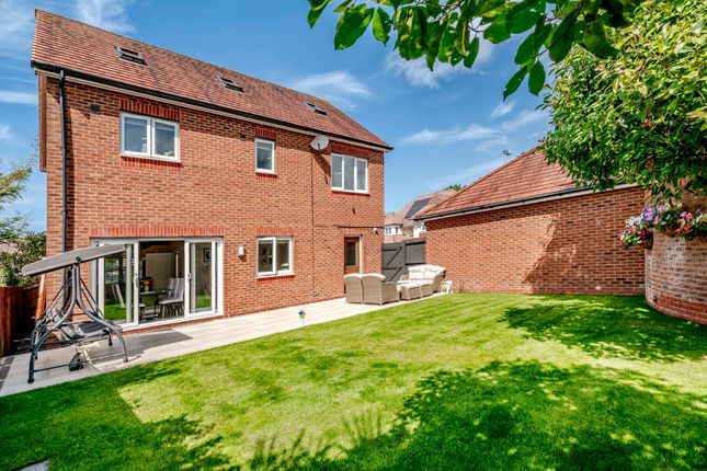6 Steaton Close, Chorley photo 4
