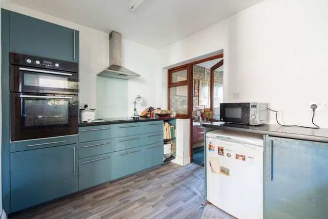 31 Beccles Road, Lowestoft photo 2