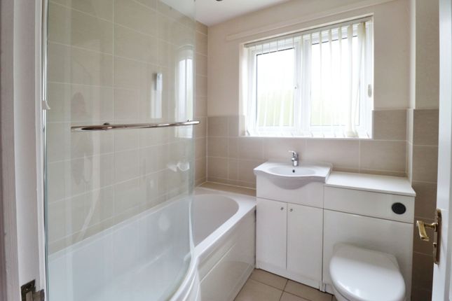 9, Miles Hawk Way, Mildenhall photo 5