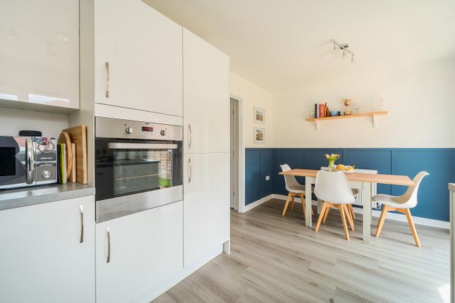 16, Sonning Place, Bracknell photo 4