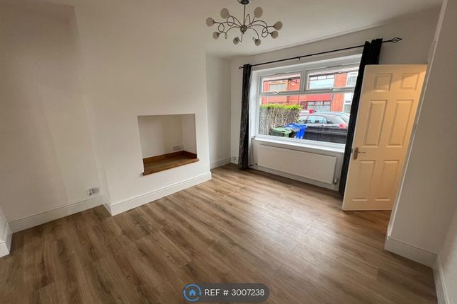 Mount Pleasant Road, Denton, Manchester photo 4