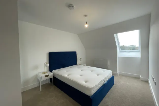 Burrell House, St. Albans Road, Watford photo 4