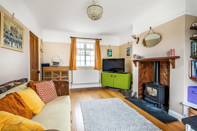 2, Ryebrook Road, Leatherhead photo 2