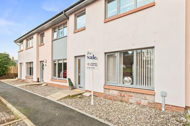 Thumbnail Terraced house for sale in St Johns Court, Alloa