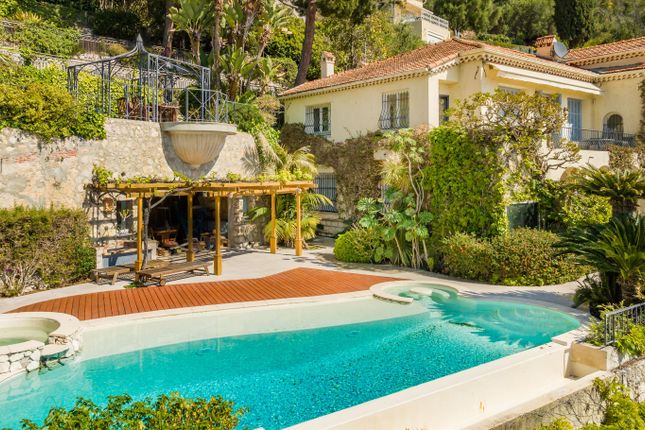 Villa for sale in Villefranche-Sur-Mer, Alpes-Maritimes, Provence-Alpes-Côte d`Azur, France