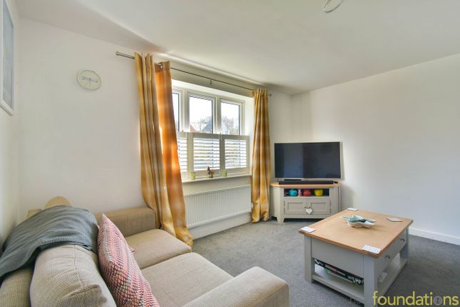 2, Spring Close, Bexhill-on-sea photo 3