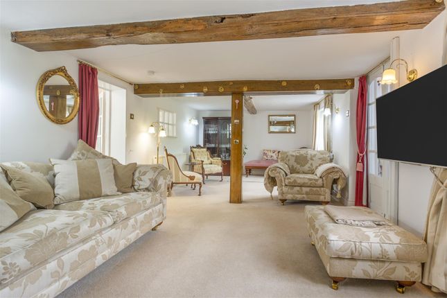 Rivendell, Riverside Lane, Newnham photo 4