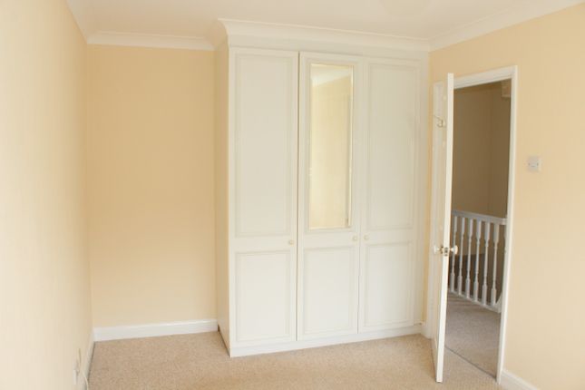 8, Beales Farm Road, Hungerford photo 5