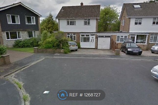 Thumbnail Room to rent in Clanfield Close, Eastleigh