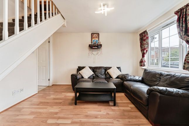 21, Tamarin Gardens, Cherry Hinton photo 3
