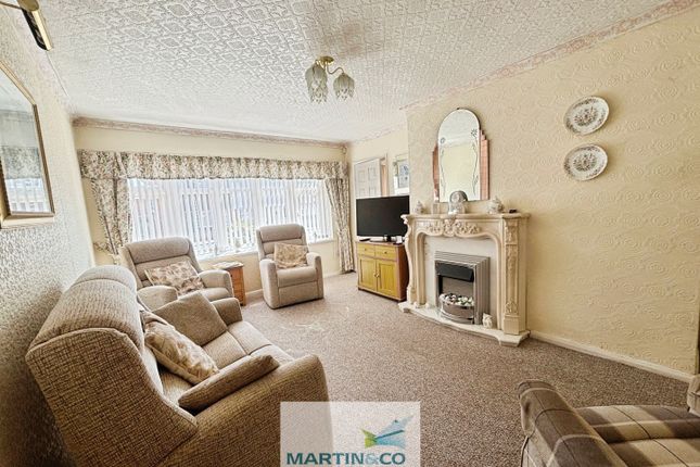 42, Hoades Avenue, Worksop photo 3