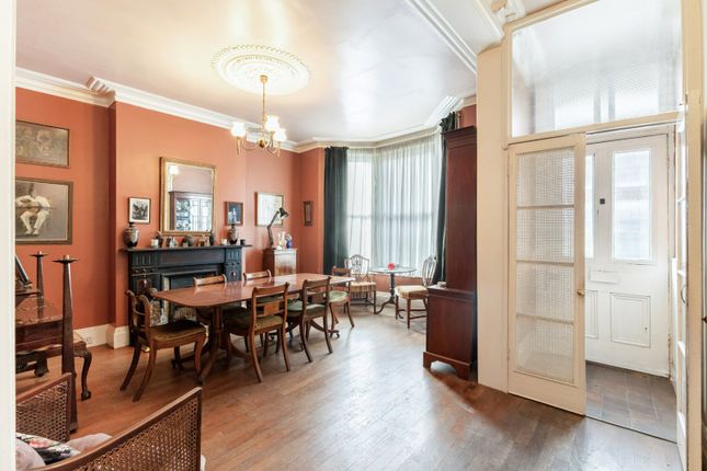 11, Broomhouse Road, London photo 4