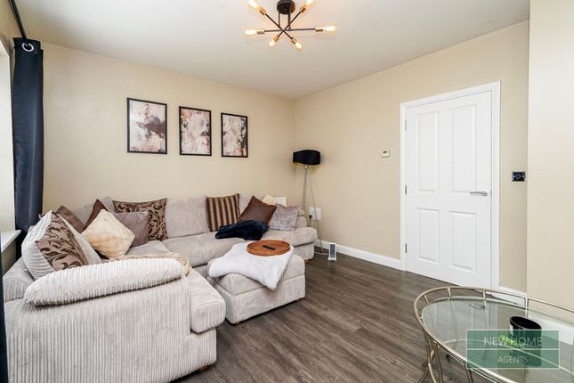 5, Hedley Close, Houghton Le Spring photo 4
