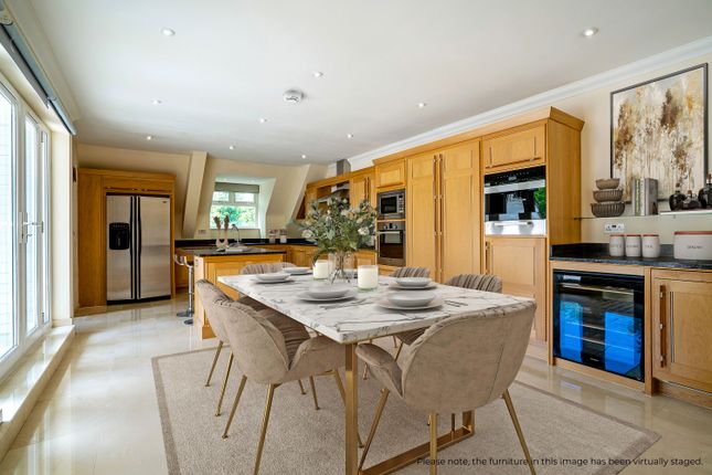 Apartment 14, Dorchester Mansions, Cross Road, Sunningdale photo 4