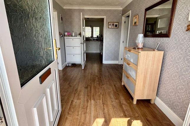 16, Skomer Drive, Pembrokeshire photo 3